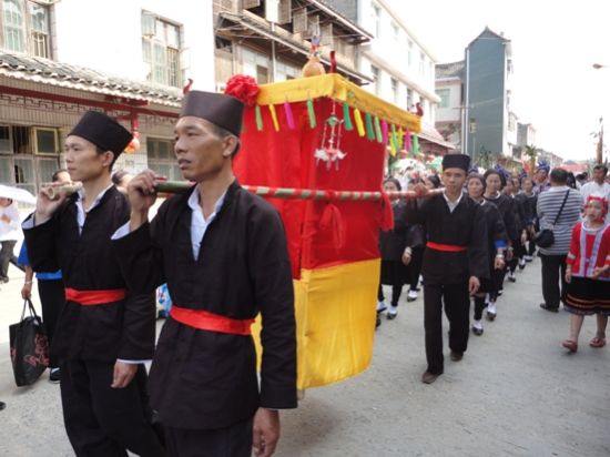 坪坦“祭萨”活动彰显侗族“萨”文化