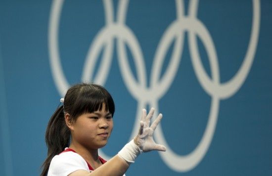 哈萨克斯坦举重奥运冠军祖尔菲娅，中文名赵常玲。 新华社记者费茂华摄