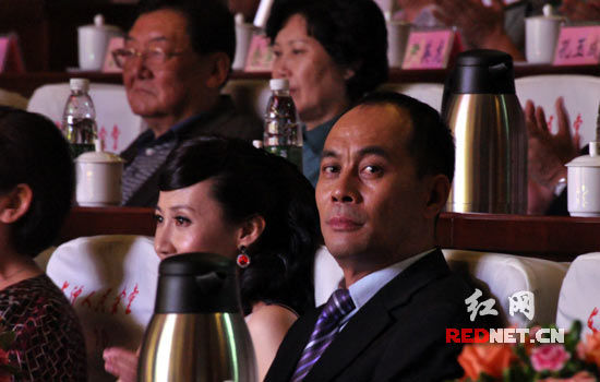 　张光北、陈炜夫妇是“中国演艺界十佳模范夫妻”之一。