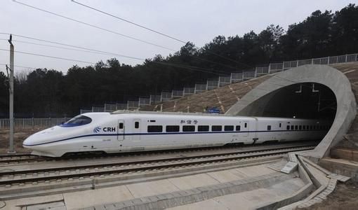 湘桂高铁开通促进沿途各省各站旅游经济发展(