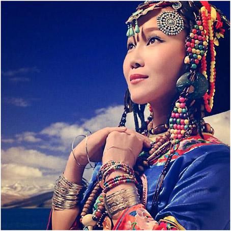 藏族女歌手张书姚《天亮了你还在想我吗》