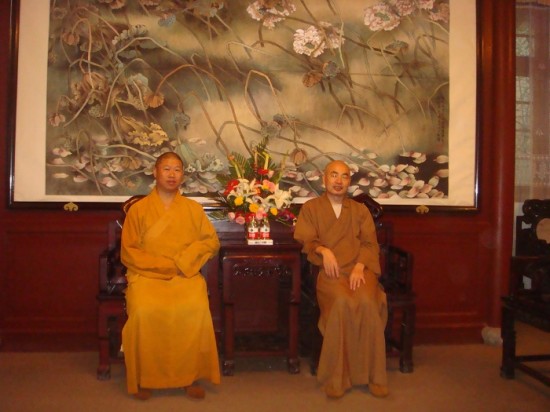 衡阳佛教协会参访团抵苏州西园寺拜会济群法师